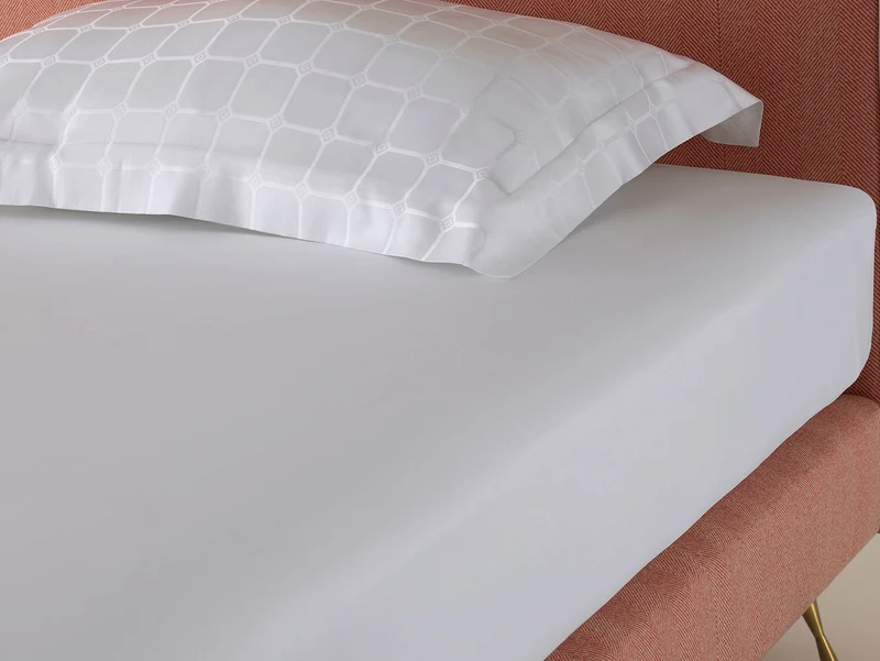 The Trellis Luxury Fitted Sheet - White