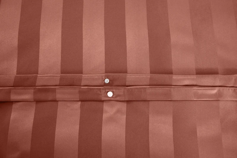 Parure de Lit Satin en Microfibre - Rayures Tissées