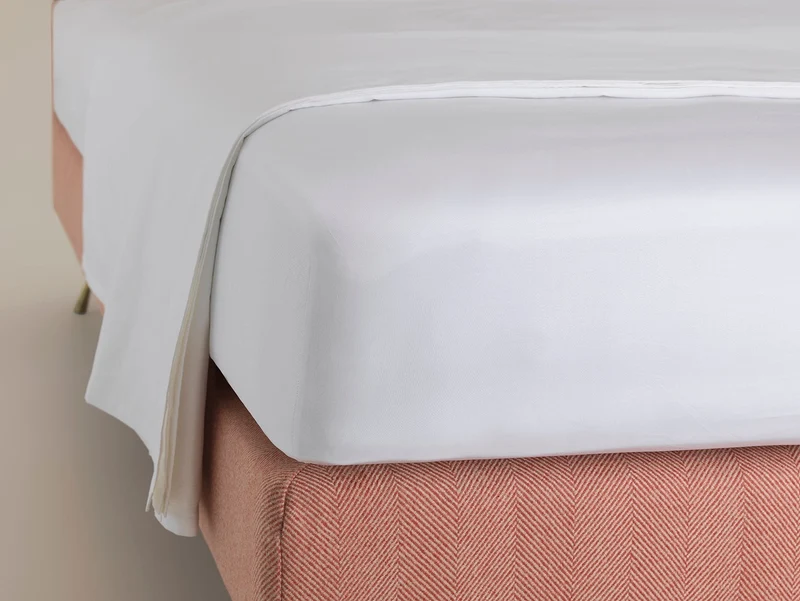 The Dream Cotton Sateen Luxury Fitted Sheet