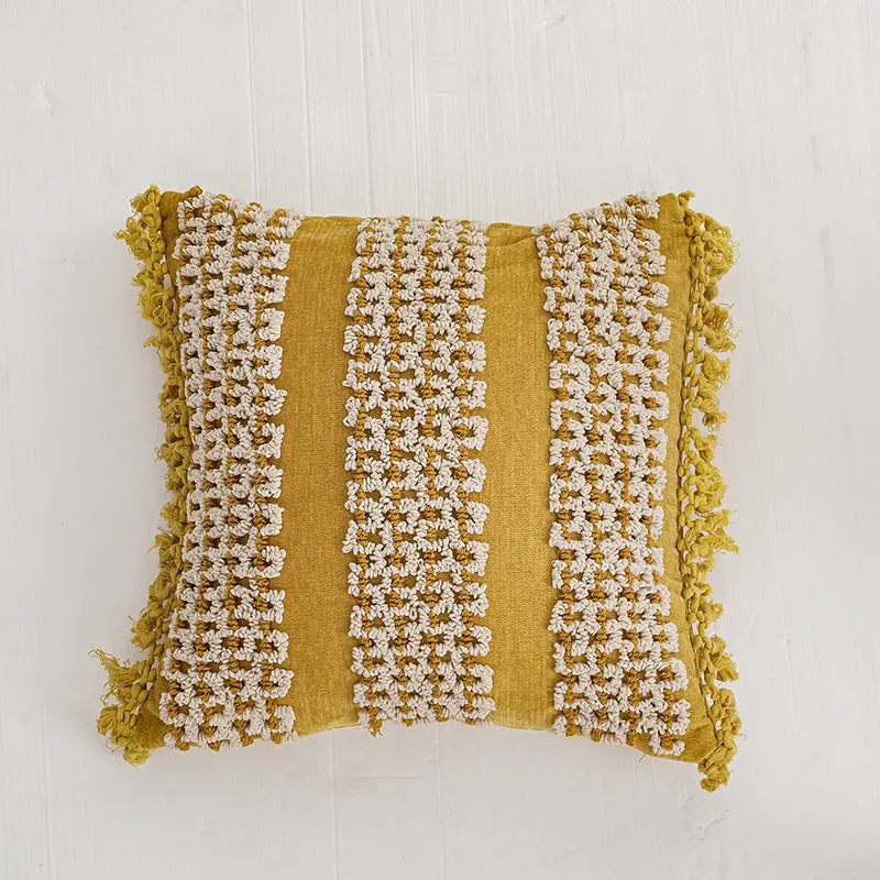 Housse de Coussin Brodée Velvet Yuna