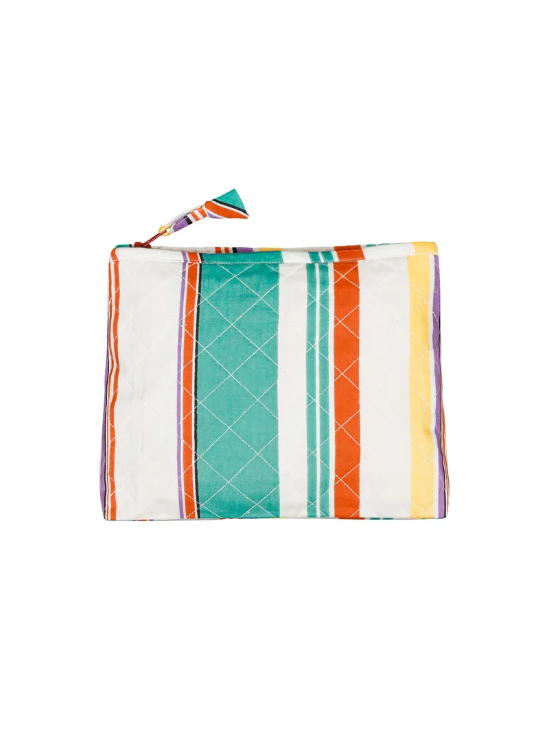 Trousse de toilette matelassée