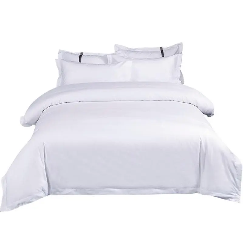 Housse de couette de couleur blanche en satin