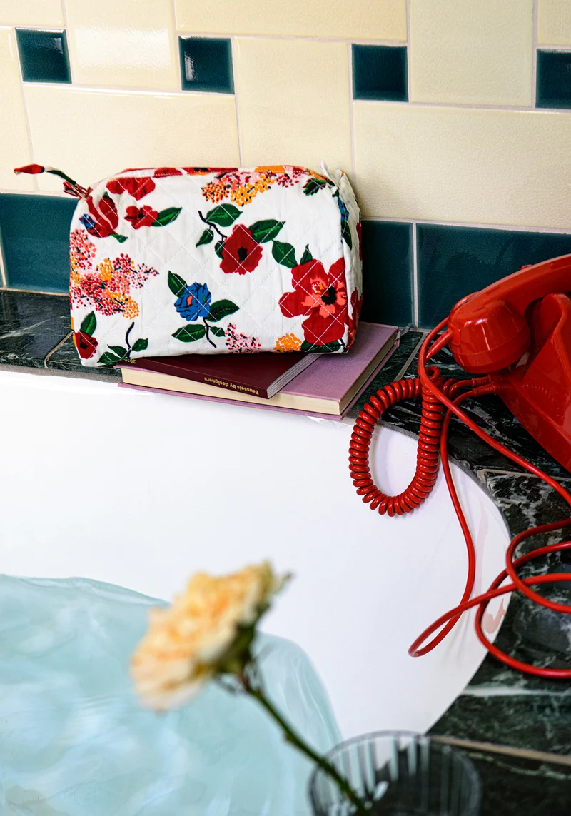 Trousse de toilette matelassée ronde